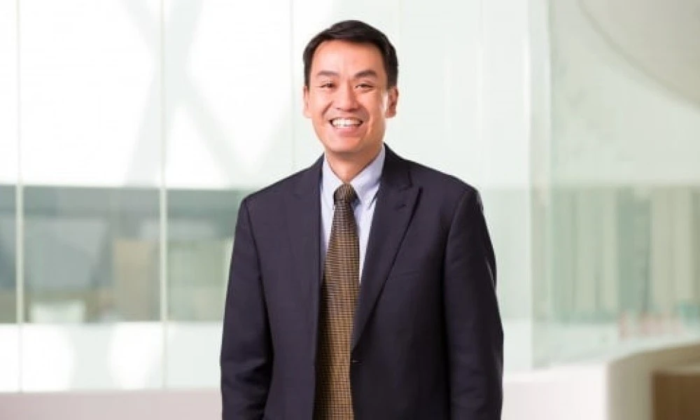 Professor Brian Le