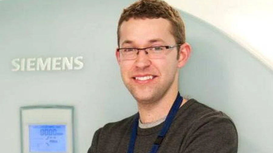 Dr Charles Malpas