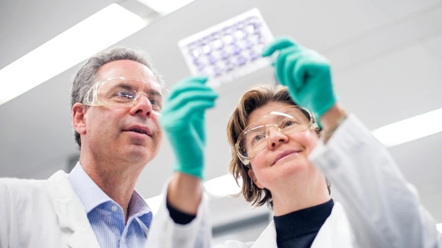 Prof Geoff Linderman and Prof Jane Visvader