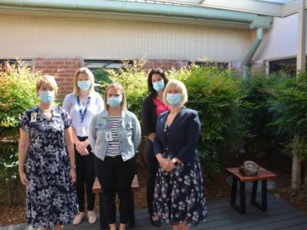 Bronwyn Halfpenny MP and the Northern Hospital HOPE team