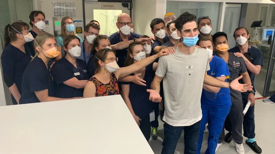 Kingsley O'Connor returns to visit the ICU December 2021