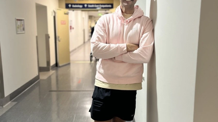 luke-visits-the-RMH-following-stem-cell-transplant.jpg
