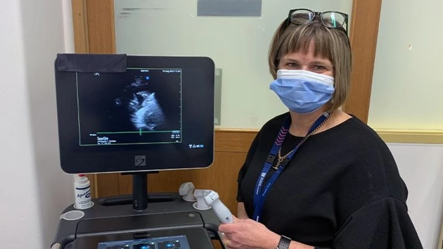 Cardiac Research Nurse Coordinator Lynda Tivendale with mobile ultrasound device