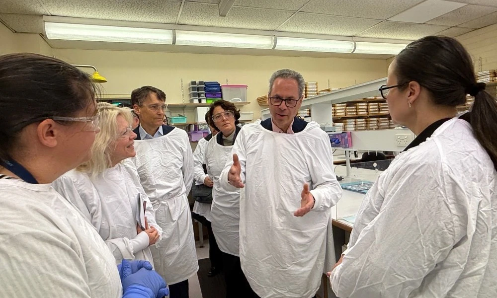 professor-geoff-lindeman-speaks-to-biobank-visitors.jpg
