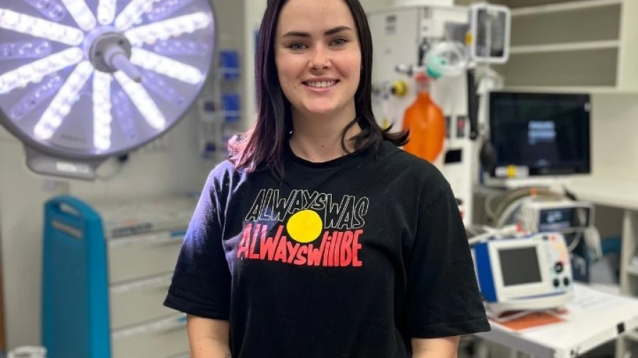 sarah-in-trauma-room.jpg