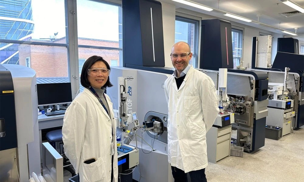 Stephanie Kuo and Andrew Webb
