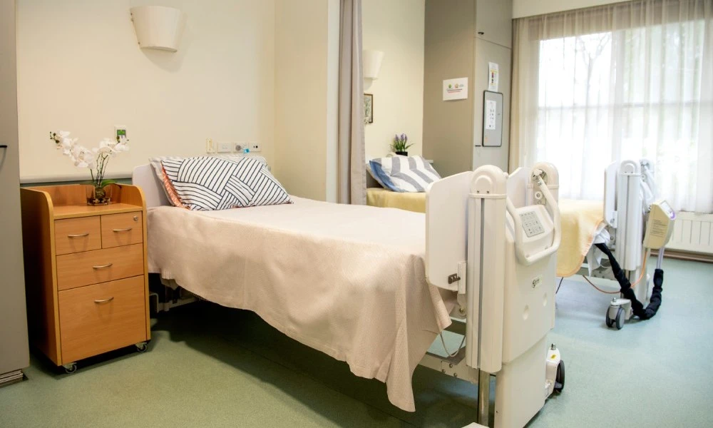 Twin room accommodation at Boyne Russell House