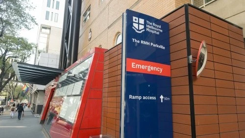 walkway-and-sign-outside-the-rmh-emergency-department.jpg
